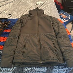 Champion fleeced line puffer jacket